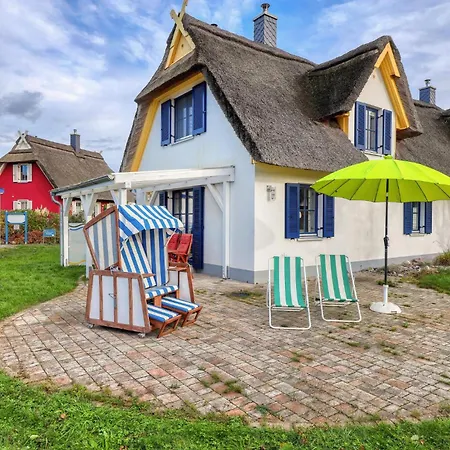 Holiday home Amazing In Ot Poeler Drift With Sauna